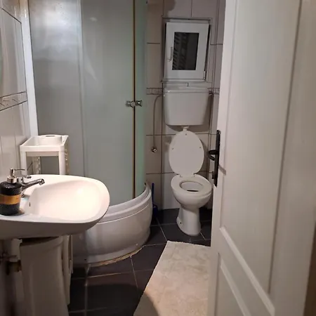 Smestaj Novakovic ,zdrelo アパートホテル Ždrelo